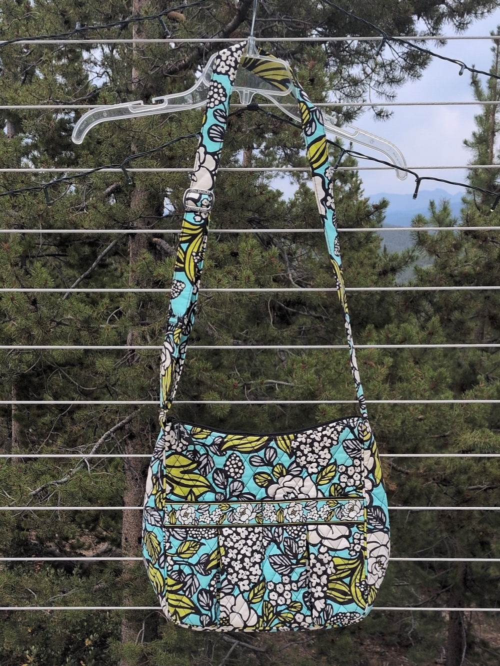 Vera Bradley - Crossbody - Island Blooms - Picture 2 of 7
